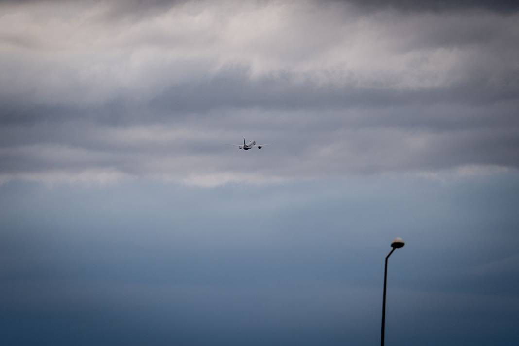 Erzurum’da zorunlu iniş yapan uçak, Hindistan’a döndü - Resim: 22